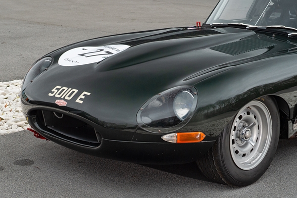 Jaguar E Type 033.jpg